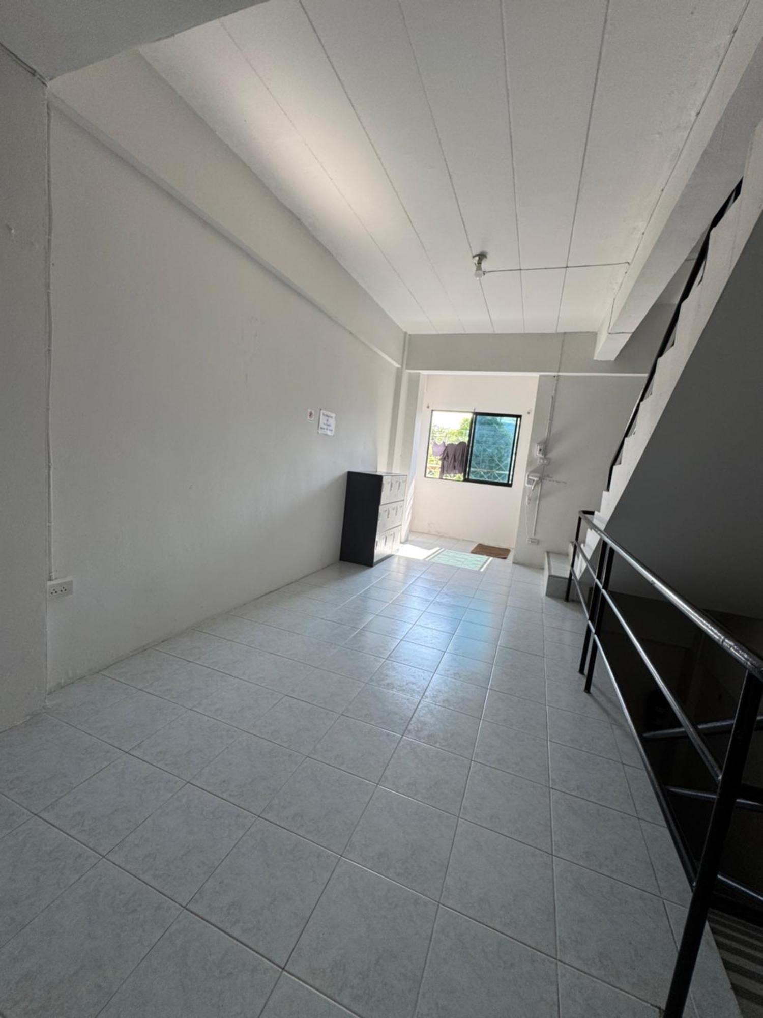 Mahar Hostel Chiangmai เชียงใหม่ ภายนอก รูปภาพ